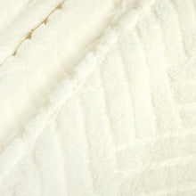 Cargar imagen en el visor de la galería, Super Cozy Ultra Soft Sherpa Jacquard Geo Blanket/Bedspread
