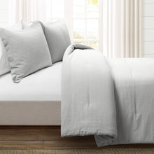 Cargar imagen en el visor de la galería, Haniya Solid Waffle Woven Cotton Textured Comforter Set
