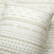 Cargar imagen en el visor de la galería, Hygge Stripe 3 Piece Quilt Set
