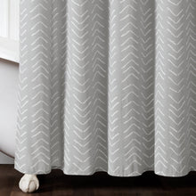 Cargar imagen en el visor de la galería, Hygge Modern Arrow Faux Linen Shower Curtain
