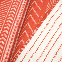 Cargar imagen en el visor de la galería, Hygge Geo Quilt 3 Piece Set
