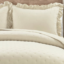 Cargar imagen en el visor de la galería, Reyna Ruffle Reversible Oversized 3 Piece Quilt Set
