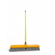 Carregar imagem no visualizador da galeria, 24&quot; Feathered Push Broom and Handle
