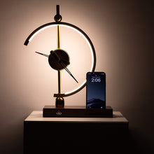 Carregar imagem no visualizador da galeria, Minuit Clock Lamp
