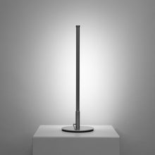 Cargar imagen en el visor de la galería, Léger LED Table Lamp
