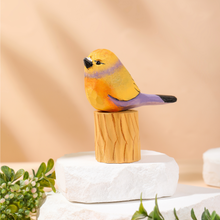 Cargar imagen en el visor de la galería, Miniature Bird Figurines
