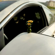 Carregar imagem no visualizador da galeria, Mini Sunflower Car Vase
