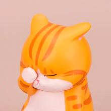 Carregar imagem no visualizador da galeria, Cat Face Palm Figurine
