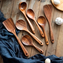 Carregar imagem no visualizador da galeria, Wooden Utensils Set
