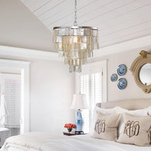 Cargar imagen en el visor de la galería, 3-Light Traditional Shell Pendant Lighting
