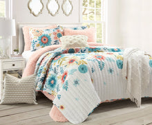 Carregar imagem no visualizador da galeria, Emma Faux Fur Comforter Set
