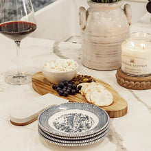 Cargar imagen en el visor de la galería, Marble and Wood Mushroom Cutting Board
