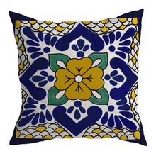 Carregar imagem no visualizador da galeria, Talavera Cushion Covers
