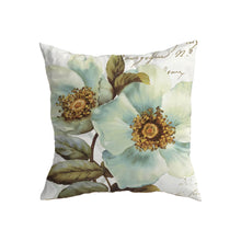 Carregar imagem no visualizador da galeria, Floral Fantasy Cushion Cover
