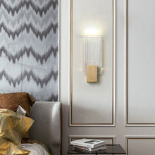 Carregar imagem no visualizador da galeria, Ribbed Crystal Wall Sconce
