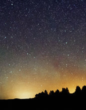 Cargar imagen en el visor de la galería, Milky Way Galaxy Stars Wall Mural. Starry Night Over Devils Tower National Monument Park. #6416
