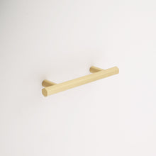 Cargar imagen en el visor de la galería, Abigail Solid Brass Drawer Pull - 3.75 Inch Centers
