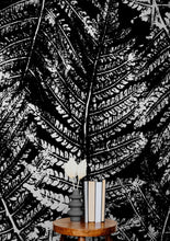 Cargar imagen en el visor de la galería, Black and White Fern Botanical Wallpaper. Peel and Stick Mural. #6579
