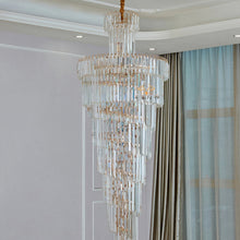 Carregar imagem no visualizador da galeria, Alluring Golden Majesty Crystal Chandelier
