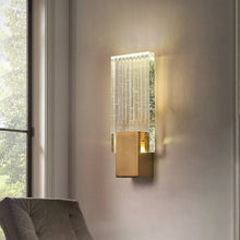 Carregar imagem no visualizador da galeria, Ribbed Crystal Wall Sconce
