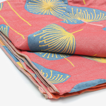 Carregar imagem no visualizador da galeria, Dandelion Throw Blanket
