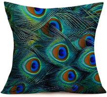 Cargar imagen en el visor de la galería, Peacock Cushion Covers
