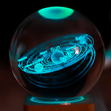 Carregar imagem no visualizador da galeria, Crystal Ball Night Light
