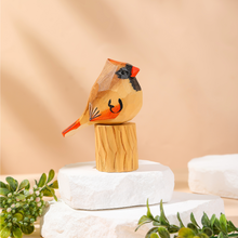 Cargar imagen en el visor de la galería, Miniature Bird Figurines
