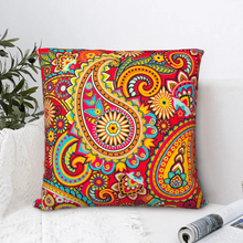 Cargar imagen en el visor de la galería, Colorful Bohemian Cushion Cover
