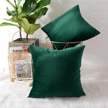 Carregar imagem no visualizador da galeria, Velvet Cushion Covers
