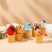 Cargar imagen en el visor de la galería, Miniature Bird Figurines
