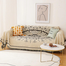 Carregar imagem no visualizador da galeria, Woven Rustic Blanket
