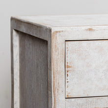 Carregar imagem no visualizador da galeria, Classic Modern 1-Drawer Solid Wood White Nightstand Side Table
