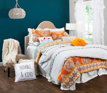 Load image into Gallery viewer, Boho Tassel 3 Piece Comforter Set
