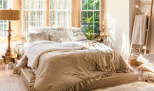 Cargar imagen en el visor de la galería, Reyna 3 Piece Comforter Set
