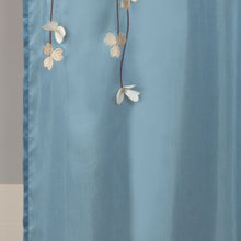 Cargar imagen en el visor de la galería, Flower Drops Shower Curtain
