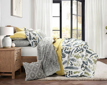 Carregar imagem no visualizador da galeria, Mid Century Modern Geo Reversible Quilt 3 Piece Set
