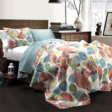 Load image into Gallery viewer, Layla 3 Piece Quilt Set
