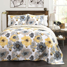 Carregar imagem no visualizador da galeria, Leah Quilt 3 Piece Set
