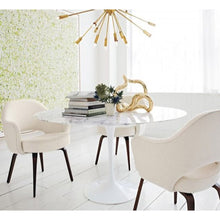 Carregar imagem no visualizador da galeria, Marble Dining Table Round Polished and Eased Edge
