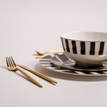 Carregar imagem no visualizador da galeria, Amadeus Dining Plates &amp; Bowls Set
