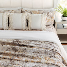 Carregar imagem no visualizador da galeria, Sydney 3 Piece Quilt Set
