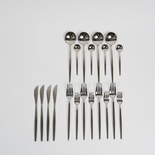 Carregar imagem no visualizador da galeria, Royal Cutlery Set
