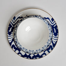 Carregar imagem no visualizador da galeria, Ozarke&#39;s Parker Blue Designed Plates Set
