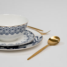 Carregar imagem no visualizador da galeria, Ozarke&#39;s Parker Blue Designed Plates Set
