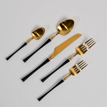 Carregar imagem no visualizador da galeria, Living Essence Cutlery Set
