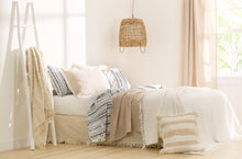 Cargar imagen en el visor de la galería, Boho Tufted Cotton Woven Tassel Fringe Throw
