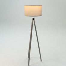 Carregar imagem no visualizador da galeria, Rustic White Wood Tripod Floor Lamp
