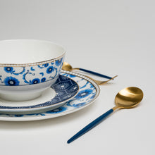 Carregar imagem no visualizador da galeria, Ozarke&#39;s Gem Blue White Plate Set
