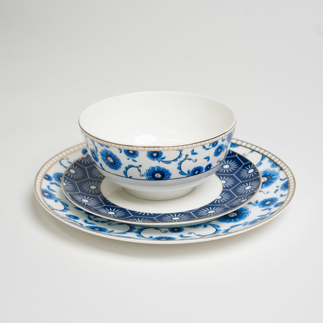 Ozarke's Gem Blue White Plate Set